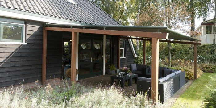 Jumbo Houten terrasoverkapping met doek Product in beeld