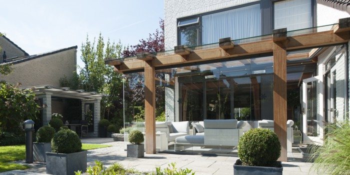 Jumbo Houten terrasoverkapping met glas Product in beeld