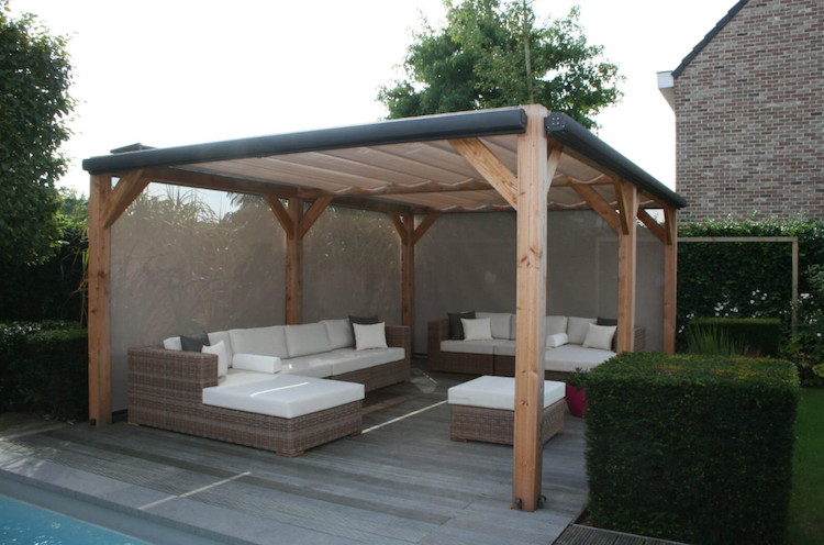 Pergola zonwering Luxxout UWtuin.nl