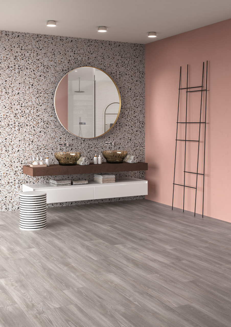 Badkamer met PVC vloer met hout dessin uit de Transform collectie van Moduleo #vloer #pvc #pvcvloer #badkamer #badkamervloer #interieurinspiratie #moduleo